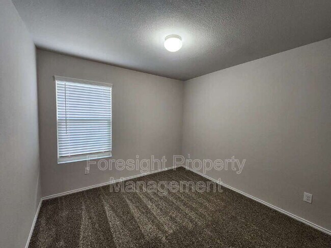 Building Photo - 14428 Cloudview Way