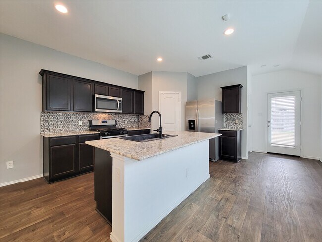 Building Photo - 14741 Hazel Br Dr