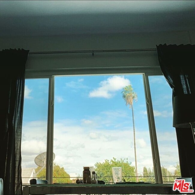 Building Photo - 3322 Atwater Ave