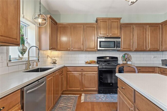 Building Photo - 5415 Fieldfreen Dr