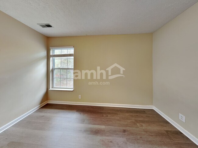 Building Photo - 2608 Welshcrest Dr