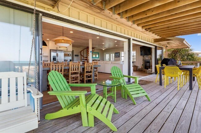 Building Photo - 9498 Alborado Rd