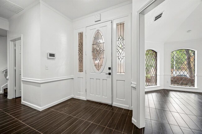 Building Photo - 9127 Valley Chapel Ln
