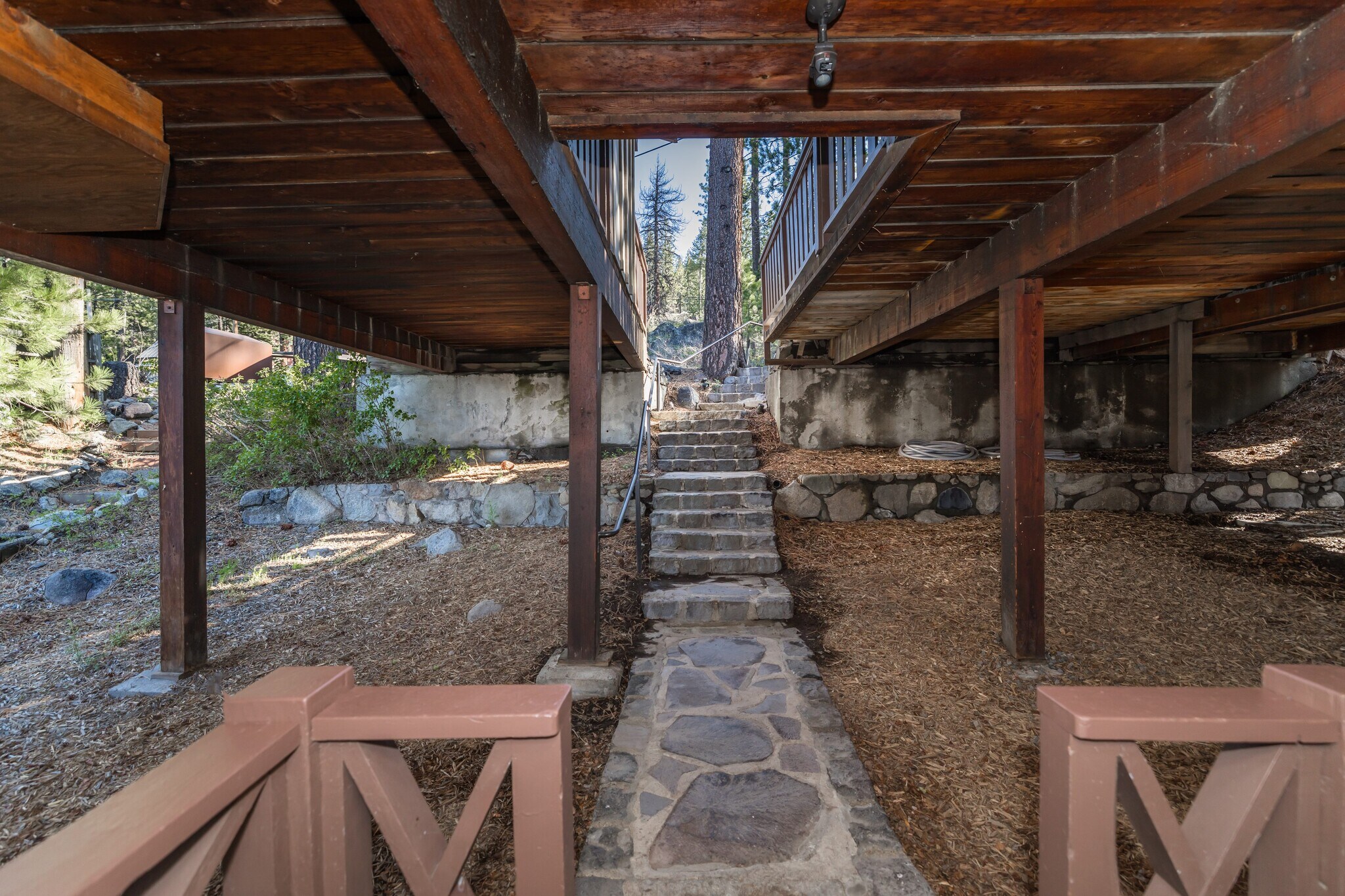 Building Photo - 13045 Donner Pass Rd