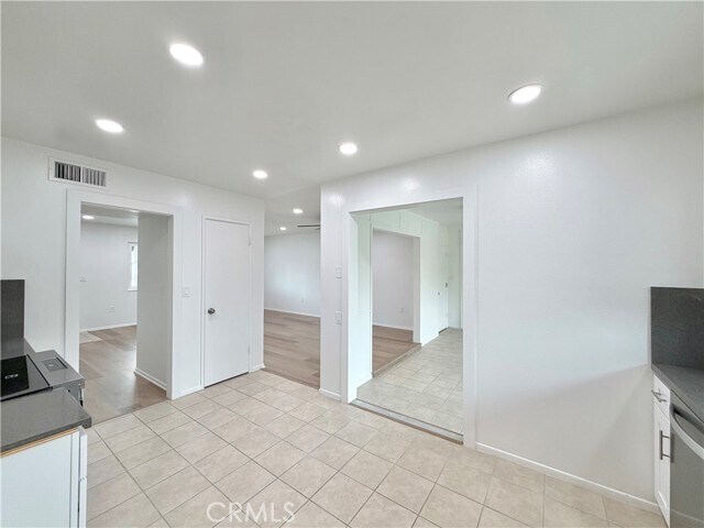 Building Photo - 28751 Olympia Way