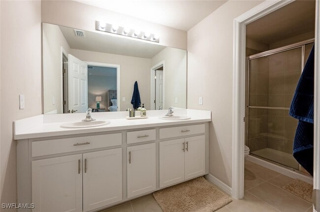 Building Photo - 15201 Wildflower Cir