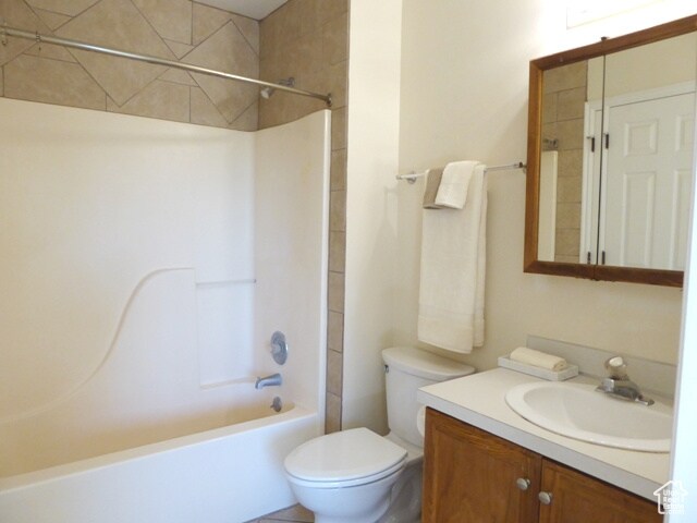 Full Bathroom - 1629 Talon Dr