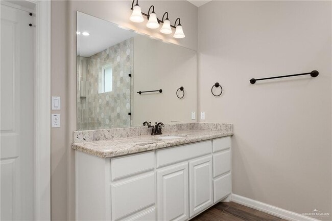 Building Photo - 18 Caddo Ln