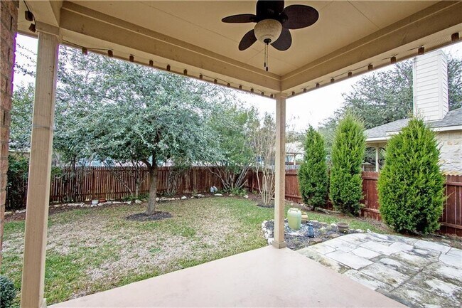 Building Photo - 305 Arrowhead Trail