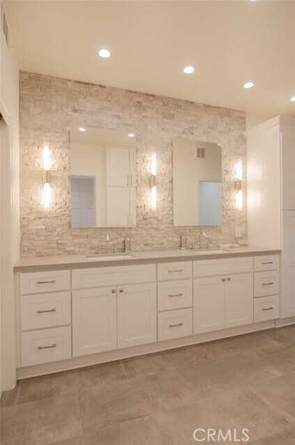 Building Photo - 34300 Lantern Bay Dr
