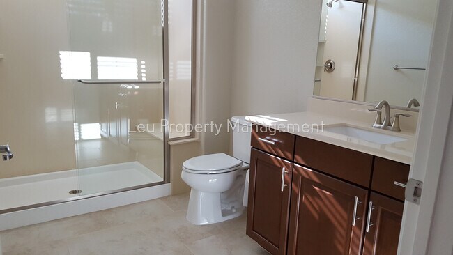 Building Photo - 5074 Sycamore Canyon Dr