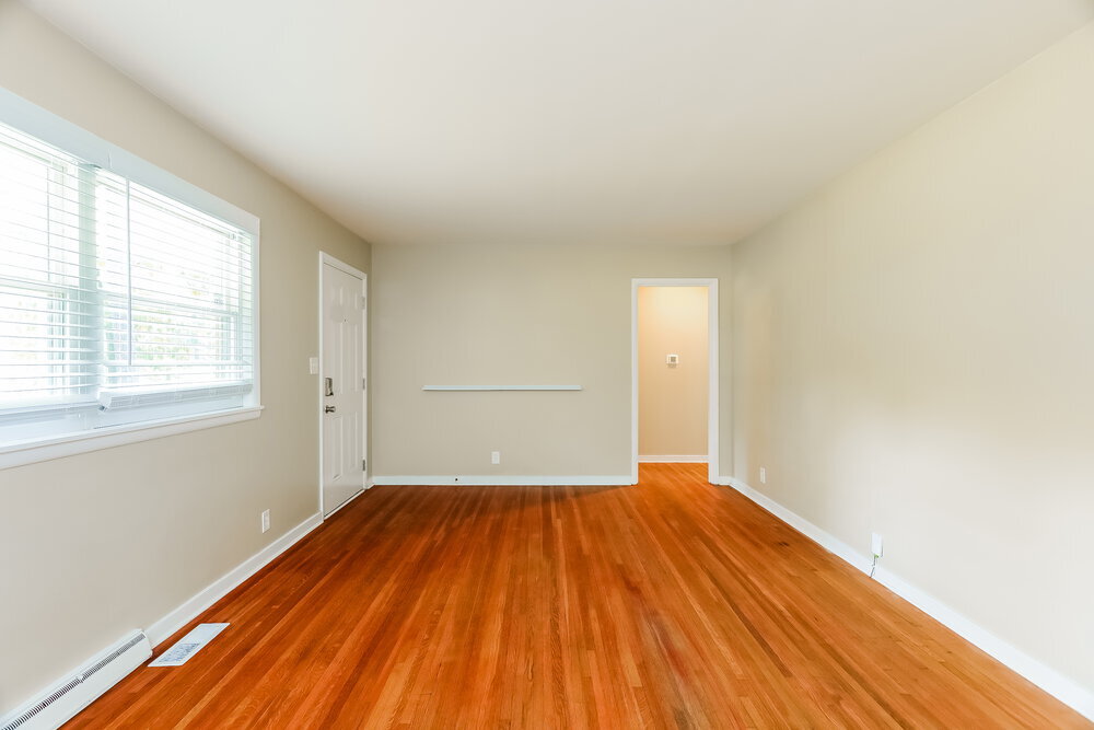 Building Photo - 1108 Sherwood Forest Dr