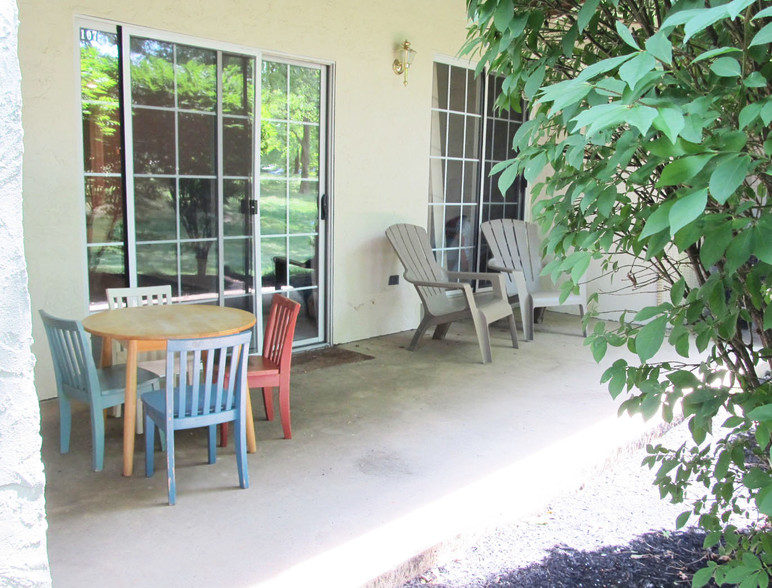 Rear Patio - 107 Valley Stream Cir