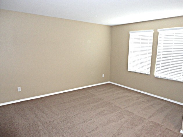 Building Photo - 606 Chapman Dr
