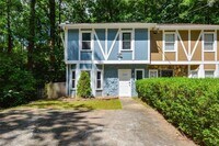 Building Photo - 4544 Coopers Creek Pl SE