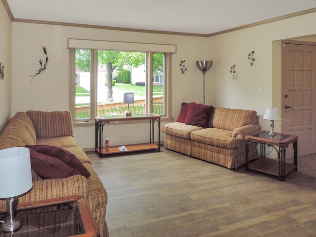 Building Photo - 37183 Vargo