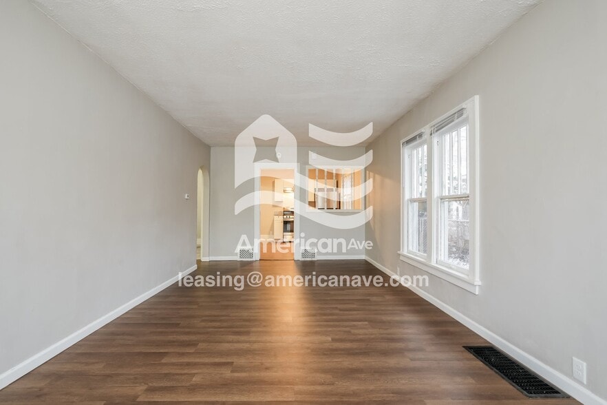 Building Photo - 1346 N Johnson St