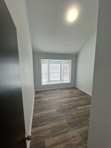 Building Photo - 4790 Champion Way