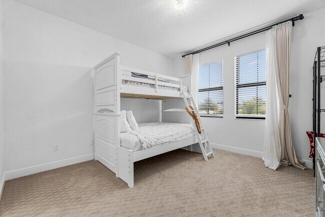 Building Photo - 13026 Artisan Cir