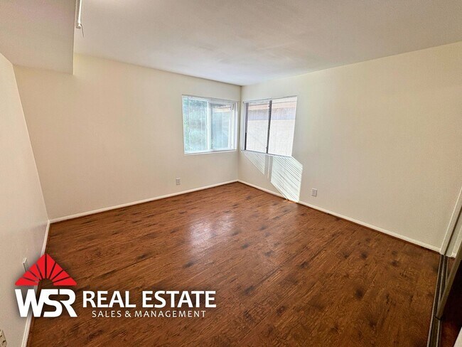 Building Photo - Upper-Level Condo In Gated Community!