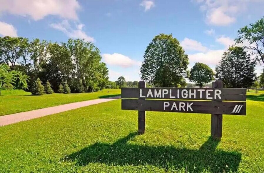 Building Photo - 2042 Louisiana Ave S