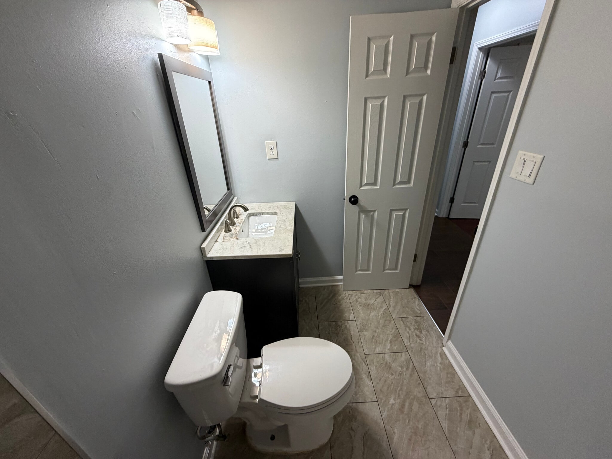 Building Photo - Room in House on Alicia Ct