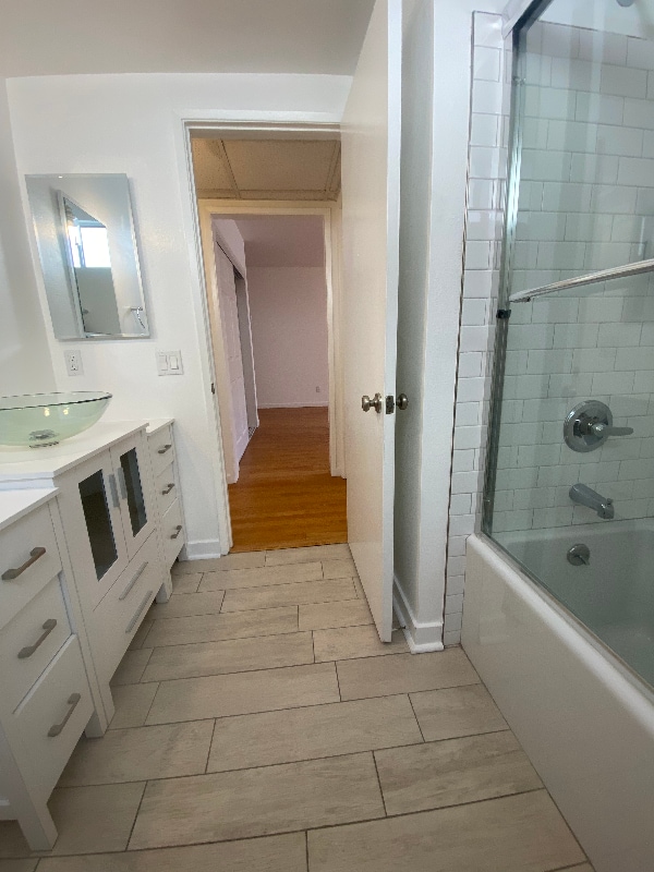 Building Photo - 1849 S Bentley Ave