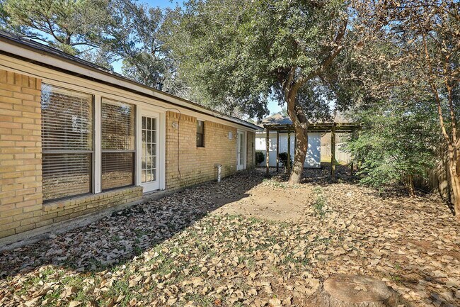 Building Photo - 7315 Foxside Ln