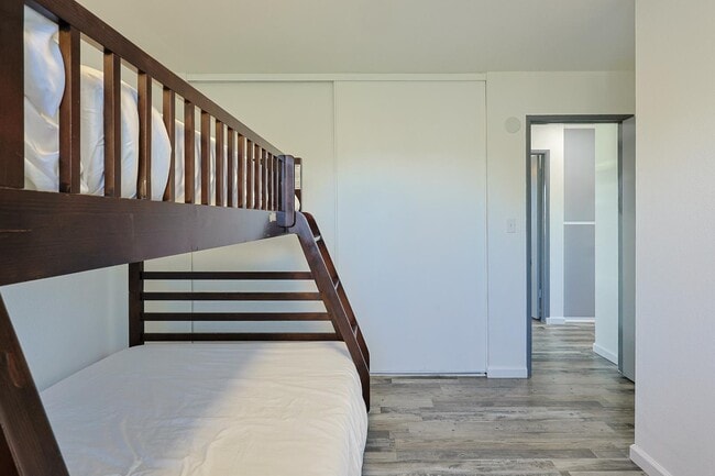 Building Photo - 2437 D Ave