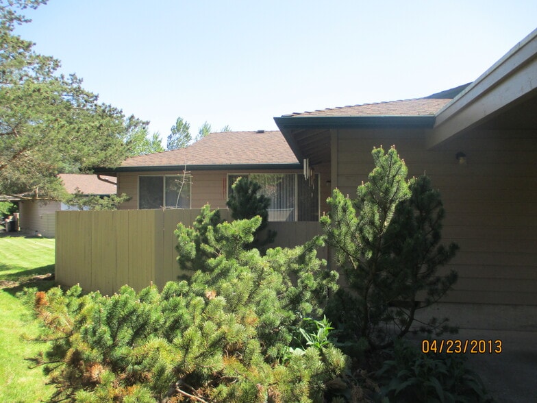 Building Photo - 3322 NE Lancaster St