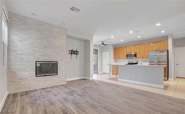 Building Photo - 9412 Warm Waters Ave