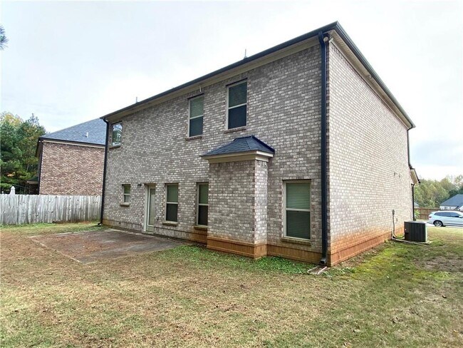 Building Photo - 522 Watercourse Way