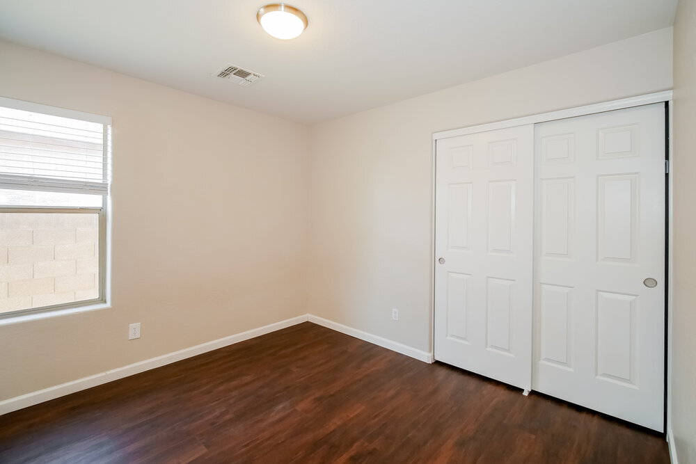 Building Photo - 12401 W Yuma St
