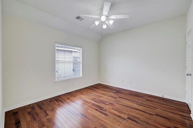 Building Photo - 5630 Ballina Canyon Ln
