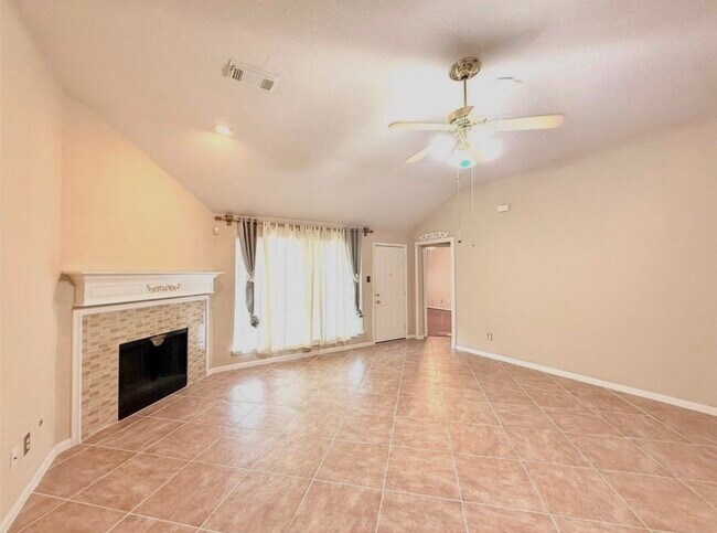 Building Photo - 8514 Spotslyvania Ln