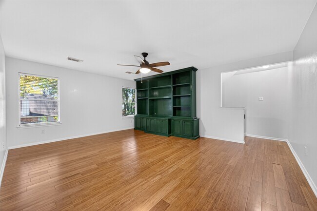 Building Photo - 17106 Pecan Acres Dr