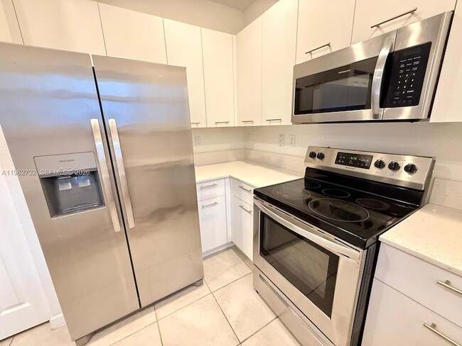 Building Photo - 12612 NW 23rd Pl