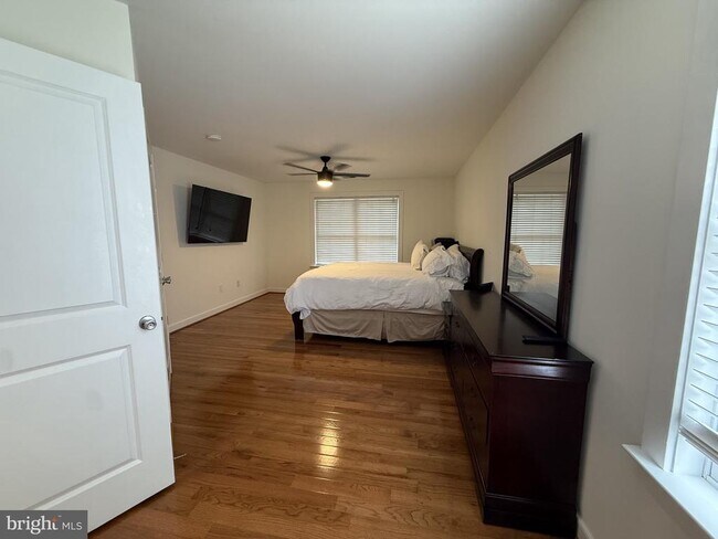 Building Photo - 622 Cypress Ln