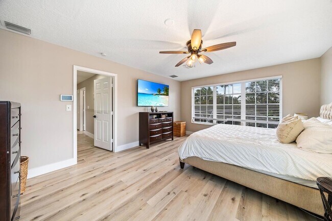 Building Photo - 864 Whippoorwill Row