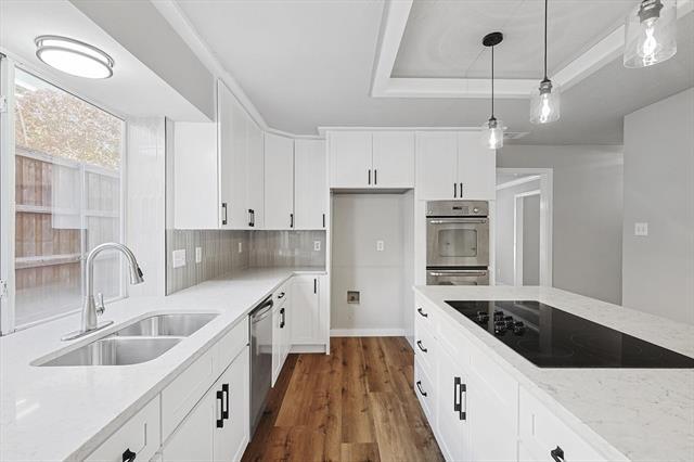Building Photo - 7501 Hughes Dr