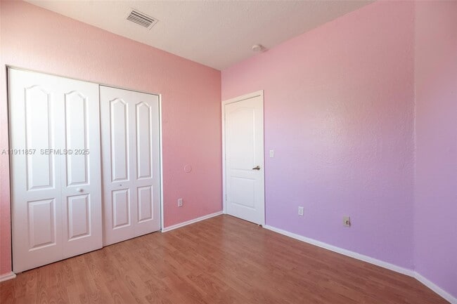 Building Photo - 1770 NE 37th Pl