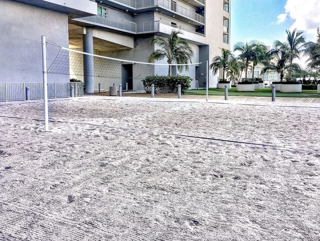 vallyball court - 888 Biscayne Blvd