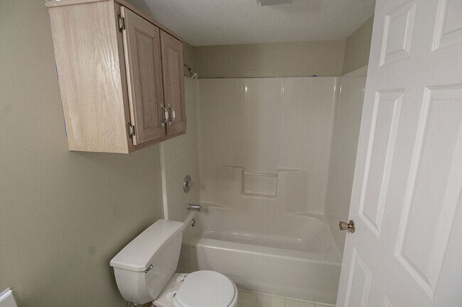 Building Photo - 5340-5342-5342 Godas Cir