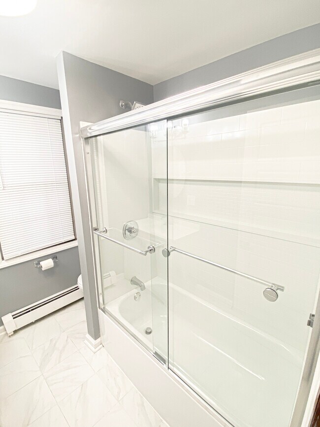 Shower and Bath - 505 N Rodney St