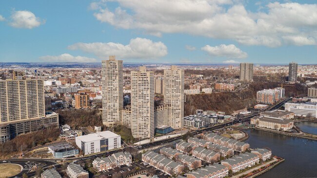Building Photo - 7002 JFK Blvd E