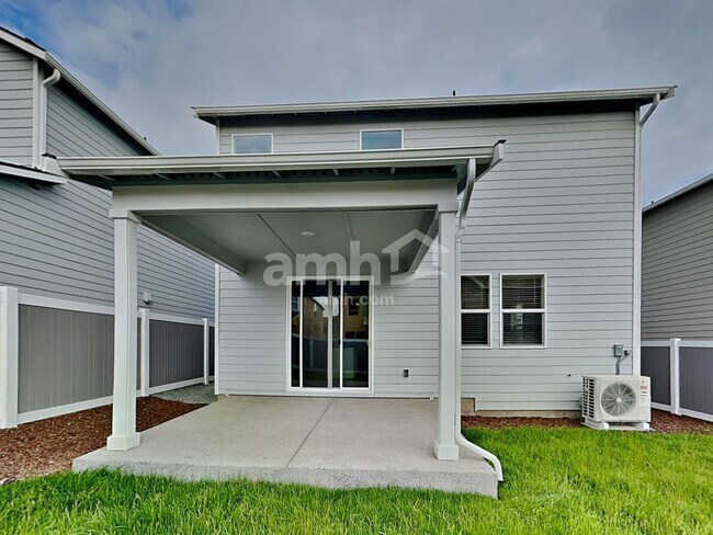 Building Photo - 4922 86th Ave NE