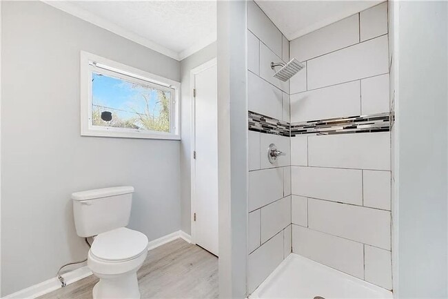 Building Photo - Don’t Miss This Updated 3-Bedroom Home