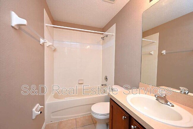 Building Photo - 5360 River Rock Rd