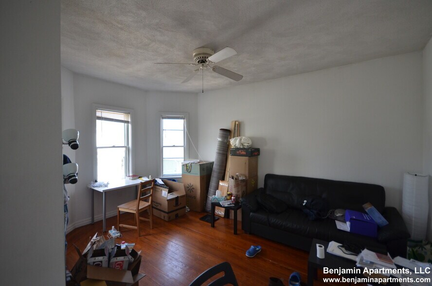 Building Photo - 26 Haskell St