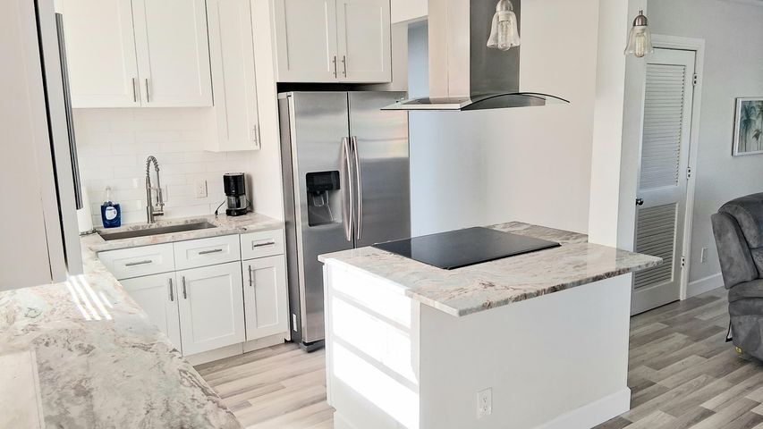 Building Photo - 534 NW 5th St